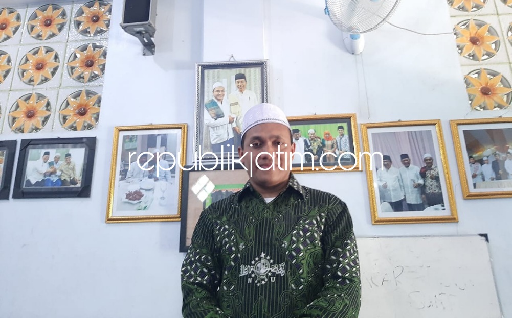 PENGASUH - KH M Maliki pengasuh Ponpes Mardhotillah saat pelantikan MWC NU Krian, Minggu (21/08/2022). 