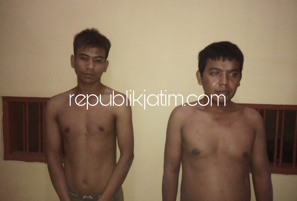 PENCURI - Dua pencuri spesialis motor HA dan S asal madura babak belur dihajar warga Tulangan, Sidoarjo, Kamis (25/08/2022).