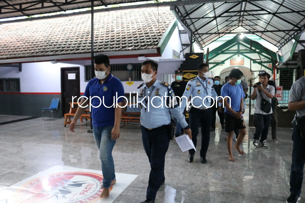 OTT - Lapas Kelas IIA Banyuwangi kembali menggagalkan upaya penyelundupan narkoba jenis sabu-sabu melalui Operasi Tangkap Tangan (OTT), Senin (05/09/2022) petang.