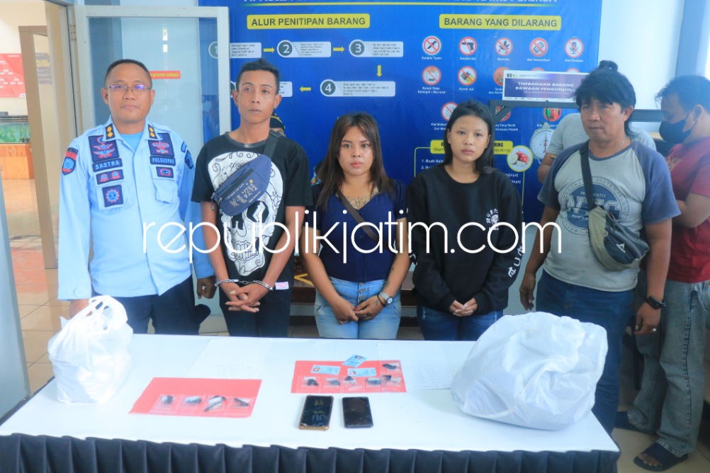 SABU-SABU - Petugas Lapas Pemuda Madiun kembali menggagalkan upaya penyelundupan narkoba jenis sabu-sabu ke dalam Lapas dengan modus diselundupkan dalam celana kolor, Kamis (17/11/2022). 