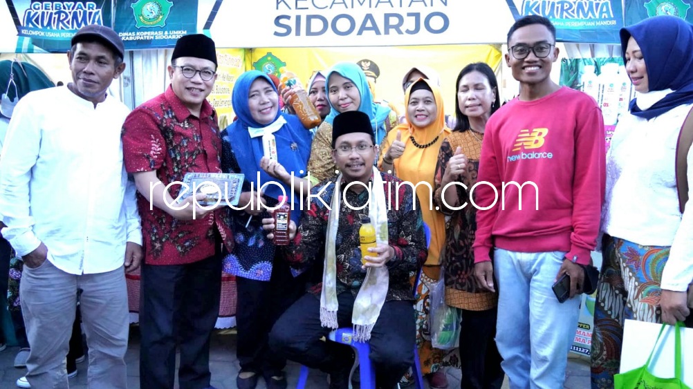 PROMOSIKAN - Bupati Sidoarjo Ahmad Muhdlor Ali siap mempromosikan semua produk industri kreatif Sidoarjo melalui akun Medsos IG @ahmadmuhdlorali, @pemkabsidoarjo dan @gusmuhdlor.id, Minggu (11/12/2022).