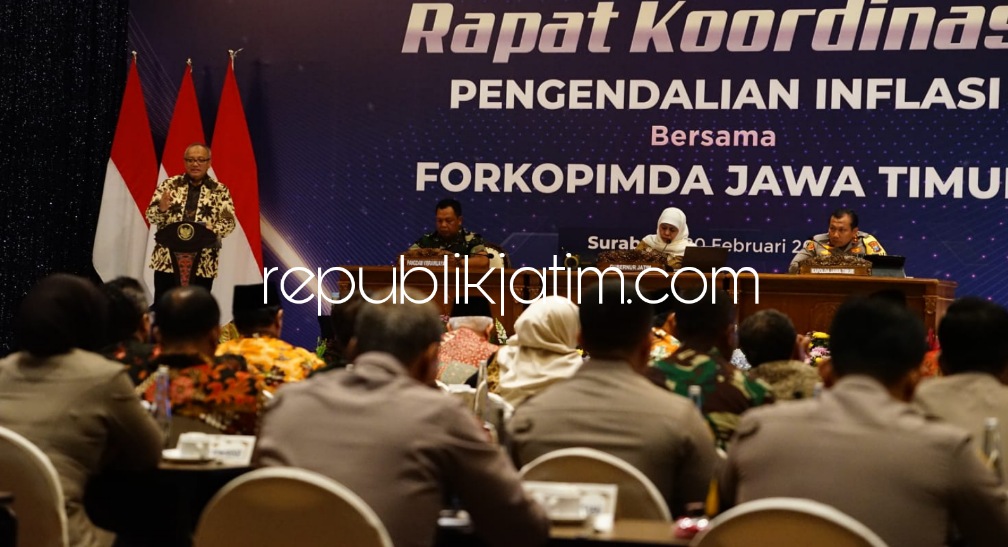 RAKOR - Bupati Sidoarjo Ahmad Muhdlor Ali menghadiri High Level Meeting dan Rapat Koordinasi (Rakor) Pengendalian Inflasi bersama Gubernur dan Forkopimda Jatim di Hotel JW Marriot, Surabaya, Senin (20/02/2023).