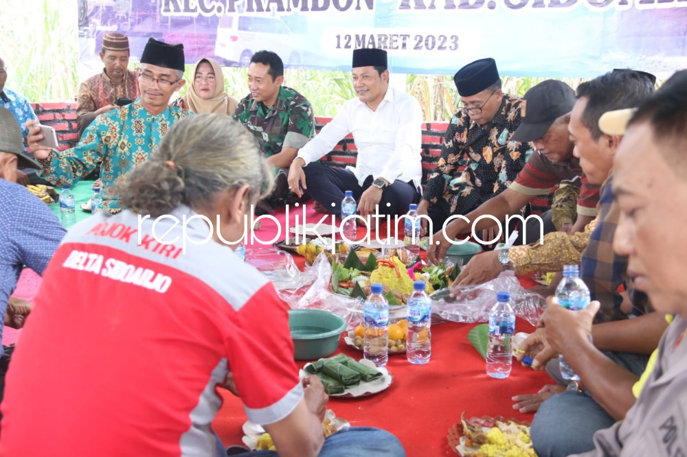 RUWAH DESA - Wabup Sidoarjo, Subandi menghadiri acara Ruwah Desa Temu, Kecamatan Prambon, Sidoarjo, Minggu (12/03/2023).