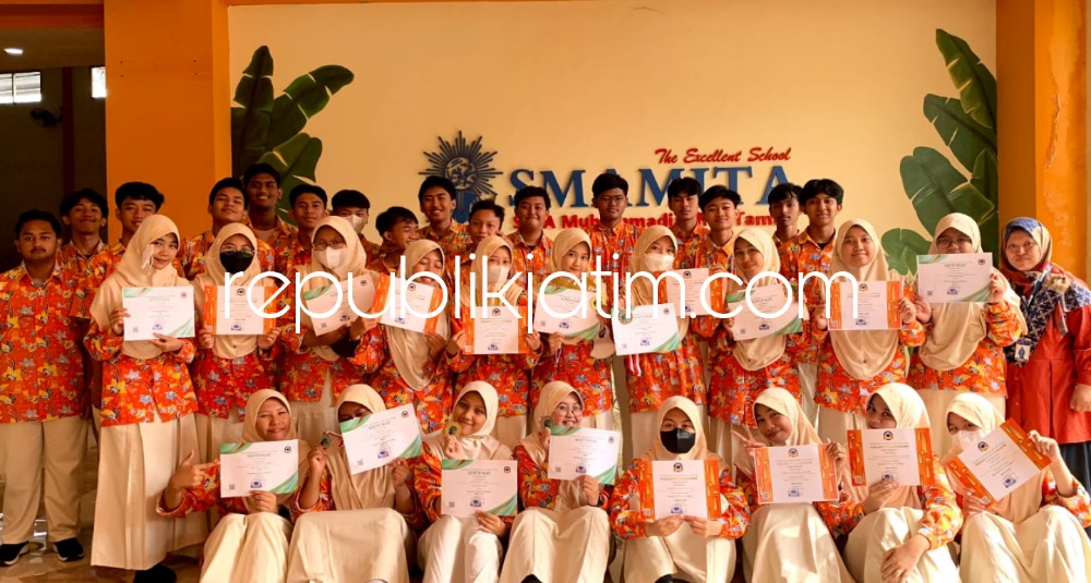 BORONG - Ratusan siswa dan siswi Smamita memborong 198 medali mulai medali emas, perak dan medali perunggu di ajang Olimpiade Nasional yang diselenggarakan Februari kemarin dan diumumkan mulai akhir Februari hingga Maret 2023 kemarin, Kamis (30/03/2023).