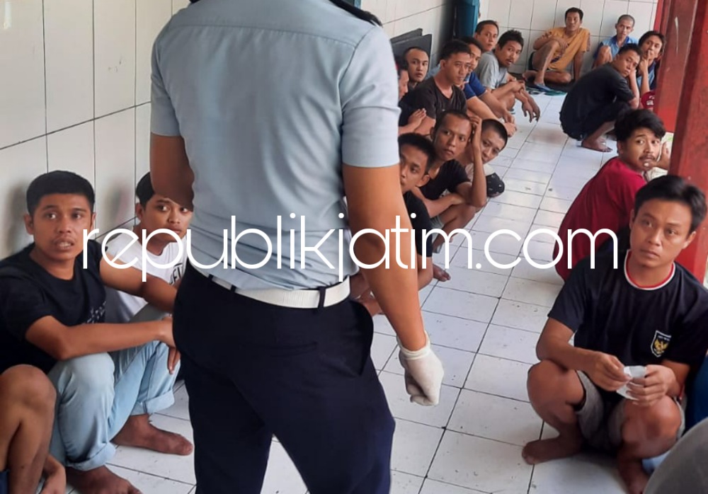 REMISI - Kepala Kemenkumham Jatim, Imam Jauhari mengusulkan sebanyak 17.106 narapidana di Lapas dan Rutan di Jawa Timur terima remisi umum kemerdekaan, Rabu (16/08/2023).