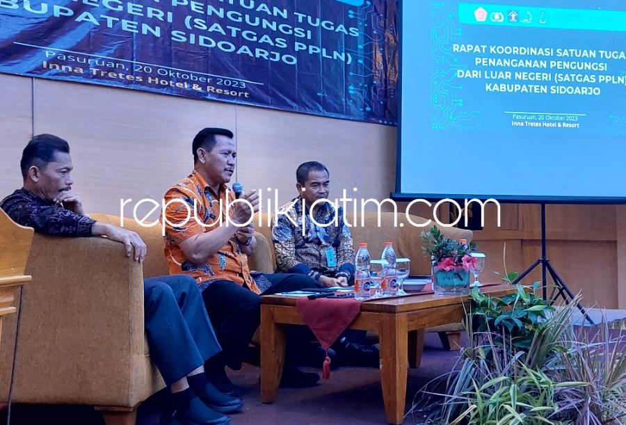 RAKOR - Kepala Divisi Keimigrasian Kanwil Kemenkumham Jatim, Herdaus membuka Rakor Satgas Penanganan Pengungsi Luar Negeri (PPLN) Sidoarjo yang digelar Rudenim Surabaya di Hotel Inna Tretes, Pasuruan, Jumat (20/10/2023).