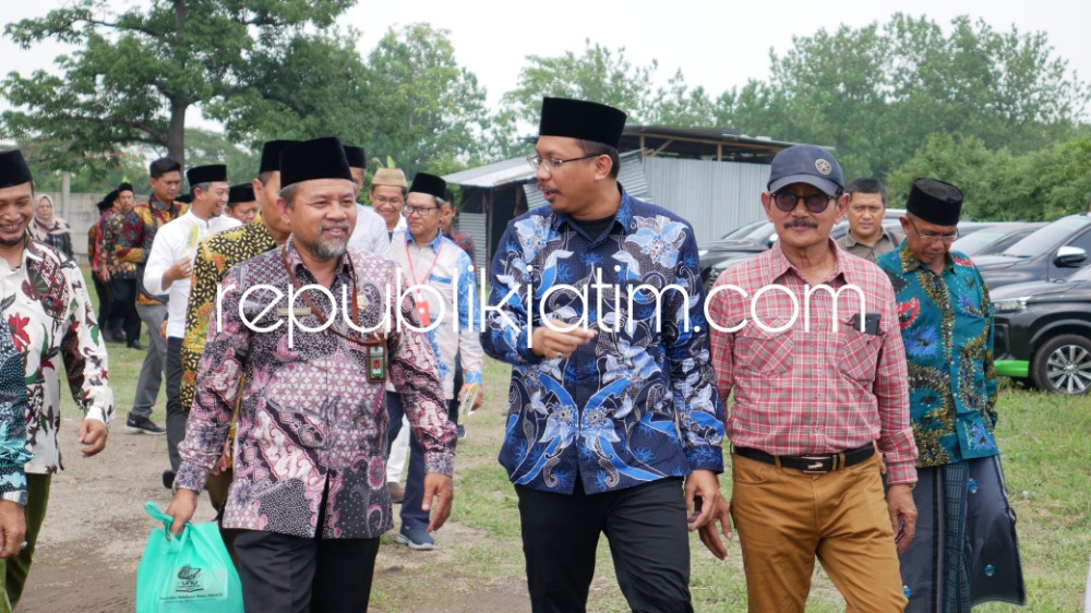 GROUND BREAKING - Bupati Sidoarjo Ahmad Muhdlor Ali saat acara Ground Breaking Tower 2 Universitas Nahdlatul Ulama Sidoarjo (Unusida) Kampus 2 di Lingkar Timur, Sidoarjo menjelaskan soal IPM Sidoarjo mencapai 81,88 persen, Kamis (11/01/2024). 
