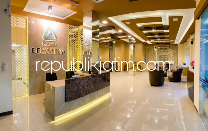 RENOVASI - Ruang layanan di Kantor Perumda Delta Tirta yang ada di JL Pahlawan Sidoarjo sudah dirombak dan direnovasi total, Sabtu (27/01/2024).