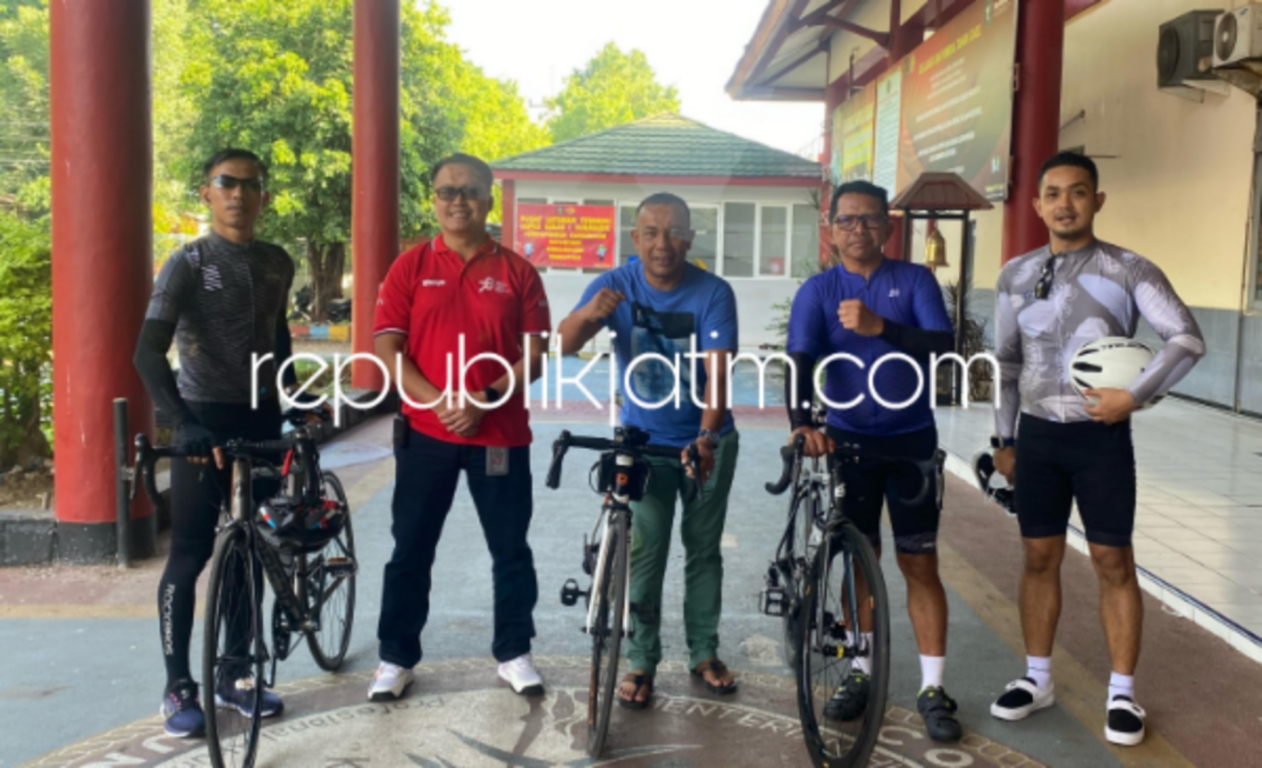 SIDAK - Kakanwil Kemenkumham Jatim, Heni Yuwono memastikan kesiapan Lapas menjelang Pemilu yang kurang sepuluh hari lagi dengan Inspeksi Mendadak (Sidak) ke Lapas I Surabaya di Desa Kebonagung, Kecamatan Porong, Sidoarjo, Minggu (04/02/2024).
