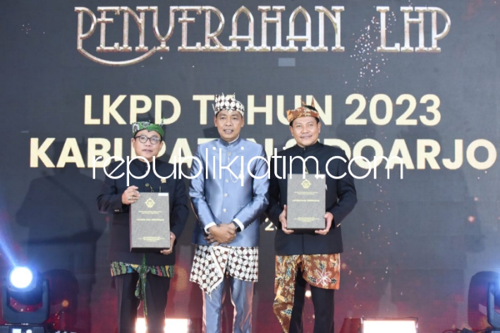 WTP - Laporan hasil pemeriksaan Laporan Keuangan Pemerintah Daerah (LKPD) Tahun anggaran 2023 Pemkab Sidoarjo mendapatkan opini Wajar Tanpa Pengecualian (WTP) dari Badan Pemeriksaan Keuangan (BPK) Perwakilan Provinsi Jatim, Kamis (02/05/2024).