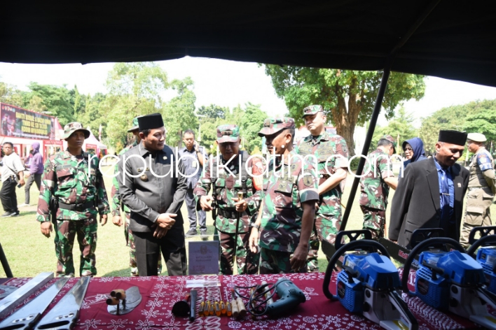 TMMD - Desa Penambangan, Kecamatan Balongbendo menjadi sasaran TNI Manunggal Membangun Desa (TMMD) ke 120 Tahun Anggaran 2024 selama 30 hari dengan 150 orang Satgas yang akan dikerahkan untuk percepatan pembangunan di desa, Rabu (08/05/2024).