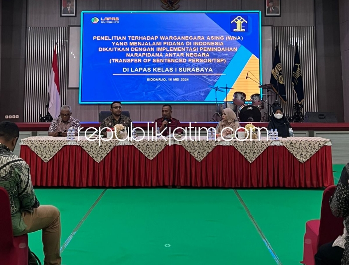 PENELITIAN - Direktorat Jenderal Administrasi Hukum Umum (Ditjen AHU) melalui Direktorat Otoritas Pusat dan Hukum Internasional (OPHI) melakukan penelitian Transfer Narapidana Antar Negara di Lapas Surabaya di Porong, Kamis (16/05/2024).