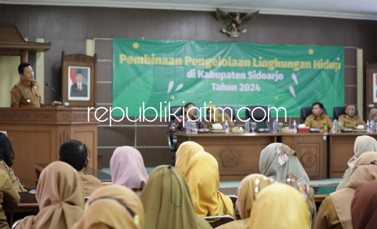 GREEN DESIGN - Plt Bupati Sidoarjo, Subandi mengajak kolaborasi antara pemerintah, masyarakat serta sektor swasta untuk menerapkan green design sebagai upaya menjaga kebersihan dan kelestarian lingkungan di Kabupaten Sidoarjo, Senin (03/06/2024).