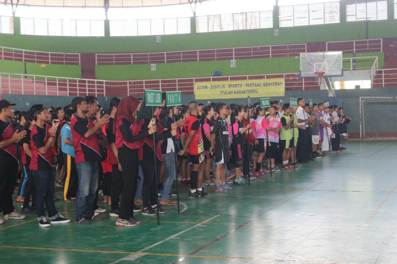 REGENERASI - Sekitar 1.000 atlet dari kalangan pelajar SMP mengikuti 7 cabang olah raga dalam kejuaraan Piala Delta Cup 2017 yang dibuka, Senin(20/11/2017).