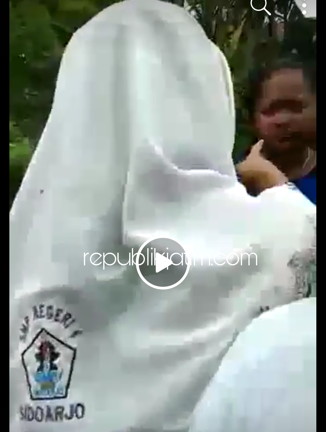 LOGO SMPN 6 - Kasus Bulliying yang sengaja diduga dilakukan sejumlah siswi SMPN 6 Sidoarjo ditangani Dinas Pendidikan (Dindik) Pemkab Sidoarjo dan Unit PPA Polresta Sidoarjo, Senin (12/03/2018).